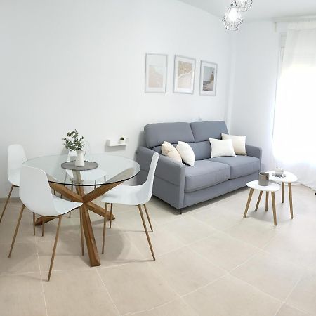 צ'יקלנה דה לה פרונטרה Relax Chiclana-Aparcamiento Privado-Tv Cable-Wifiplus-Aire Acond-Incluido מראה חיצוני תמונה